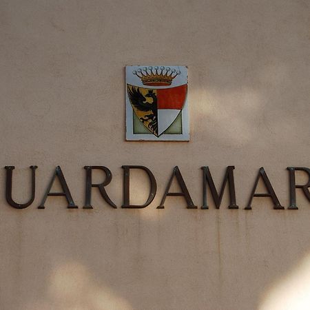 Casa Vacanze Guardamare San Vincenzo Buitenkant foto